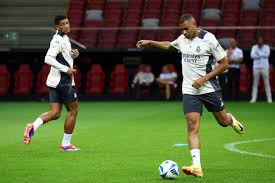 球员们逐渐 球员们逐渐